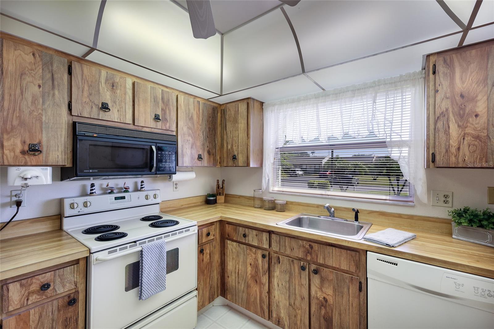 Image 11 of 29 For 3618 34th Avenue Drive W N-a