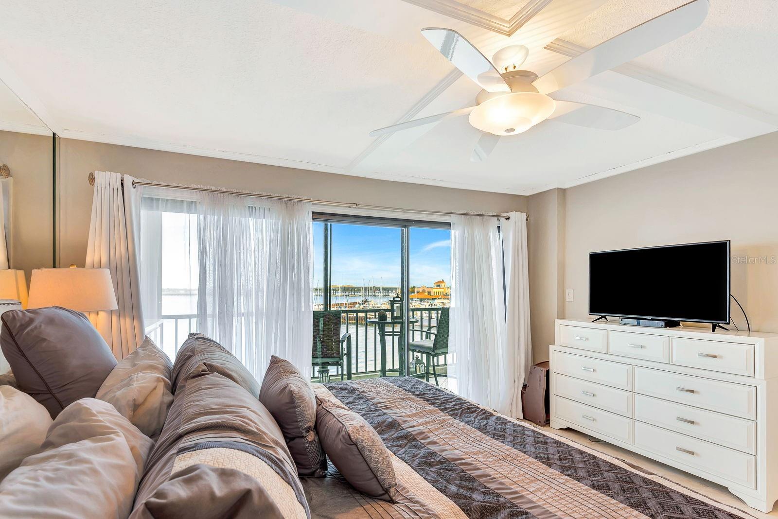 Image 22 of 55 For 1510 1st Avenue W 402