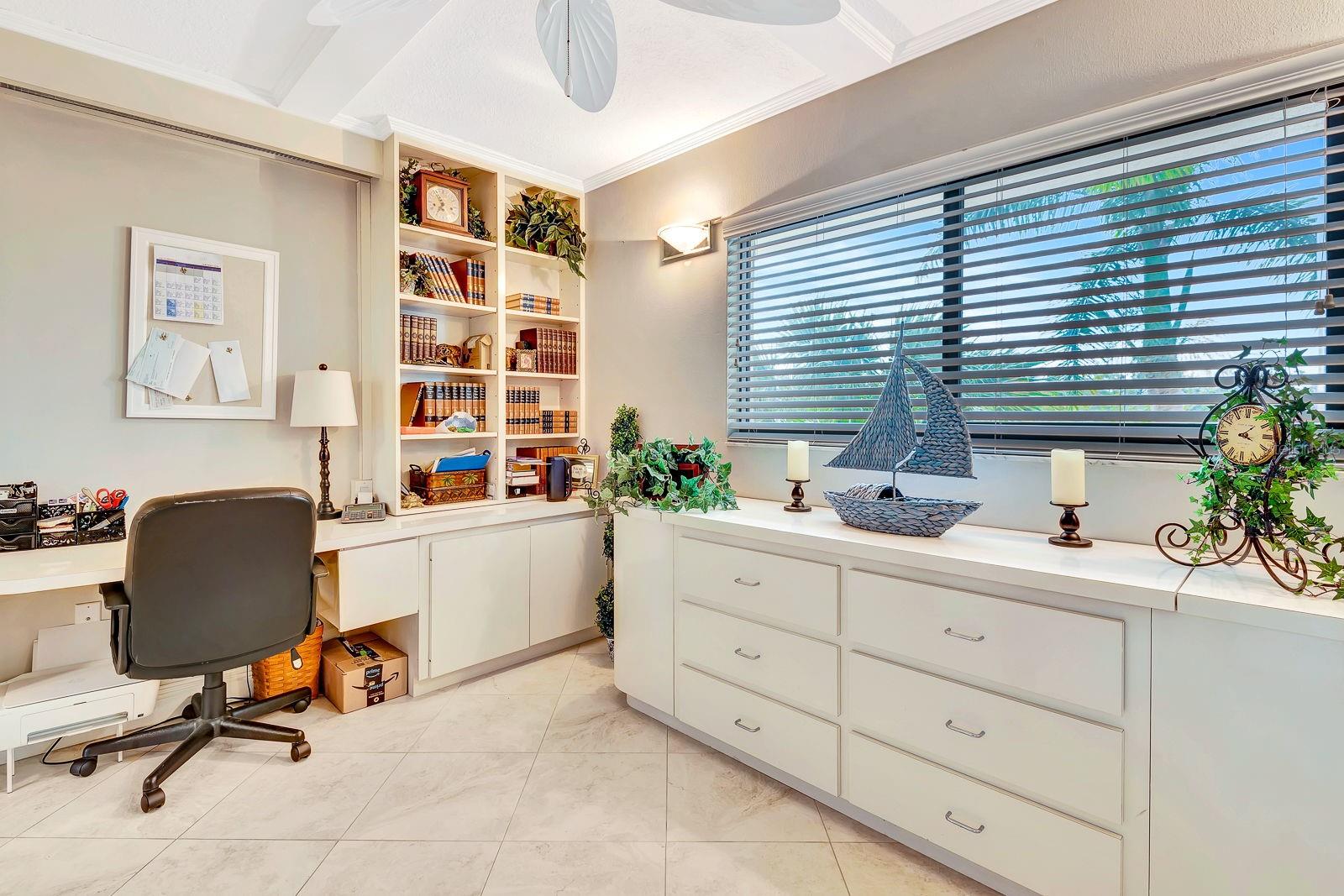 Image 30 of 55 For 1510 1st Avenue W 402