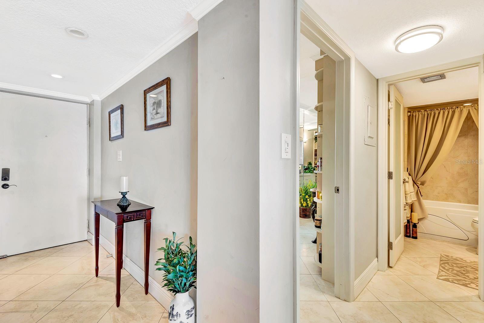 Image 32 of 55 For 1510 1st Avenue W 402