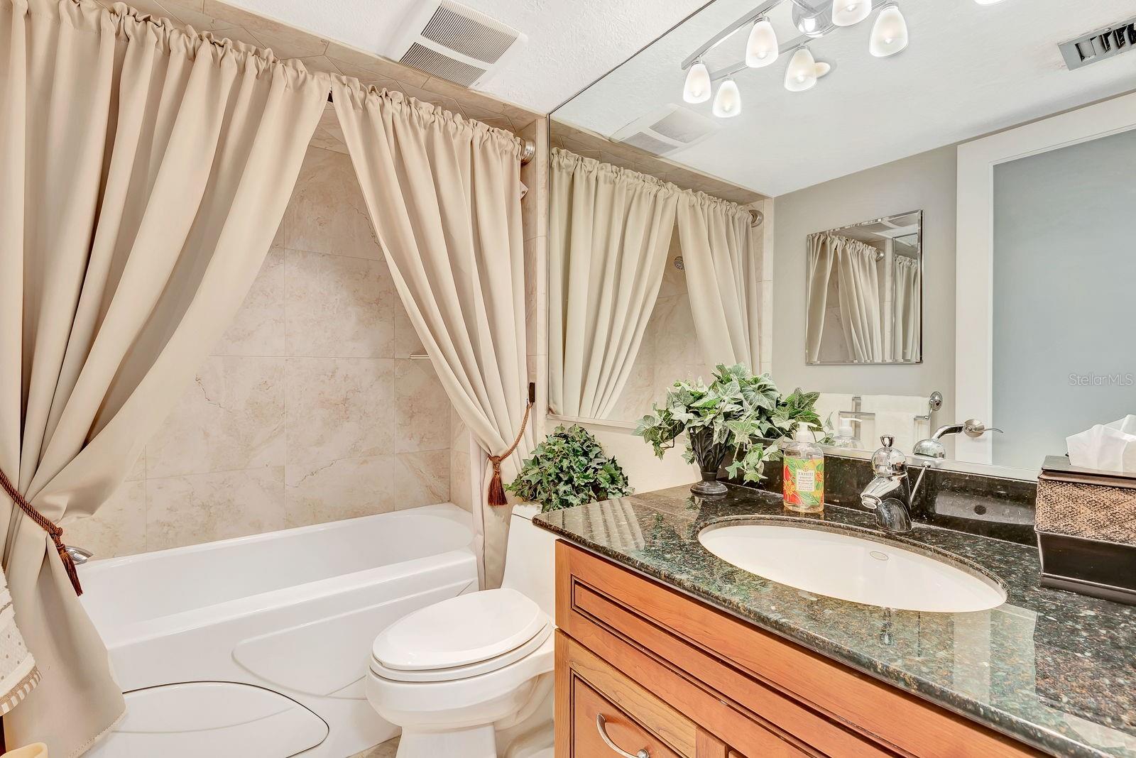 Image 33 of 55 For 1510 1st Avenue W 402