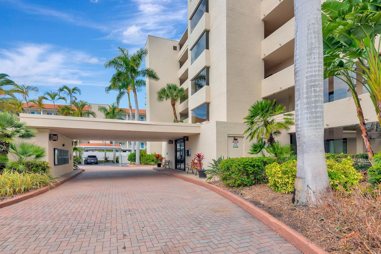 Image 45 of 55 For 1510 1st Avenue W 402