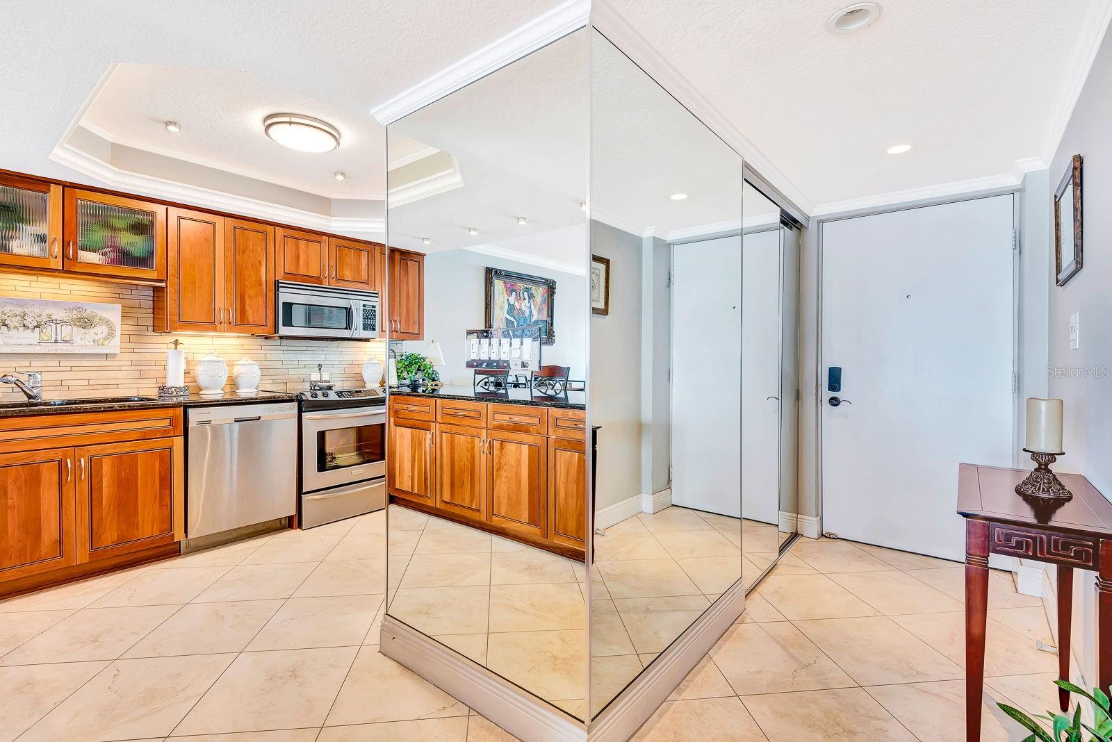 Image 8 of 55 For 1510 1st Avenue W 402