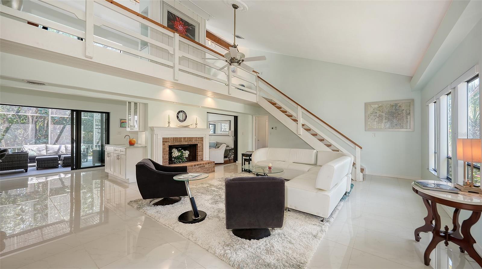 Image 14 of 46 For 5324 Siesta Court