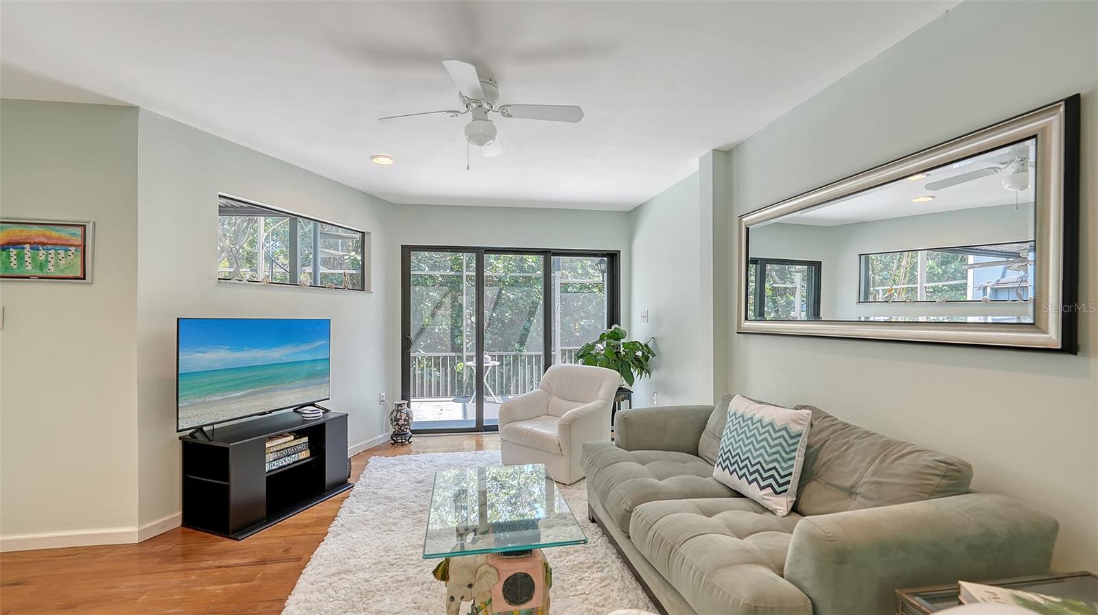 Image 19 of 46 For 5324 Siesta Court