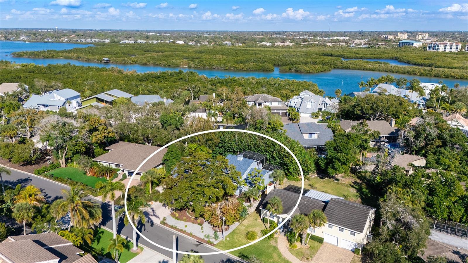 Image 3 of 46 For 5324 Siesta Court