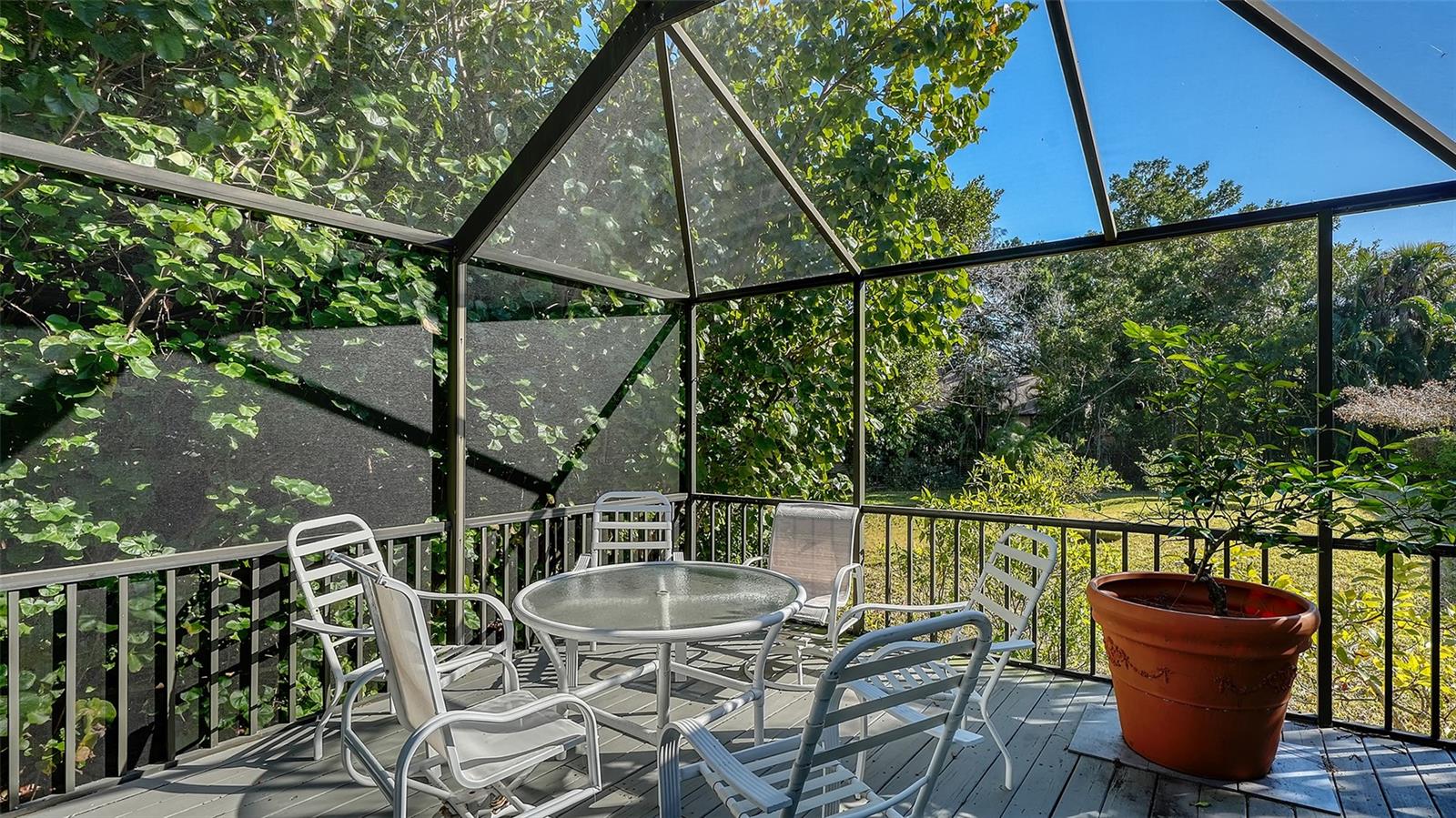 Image 30 of 46 For 5324 Siesta Court