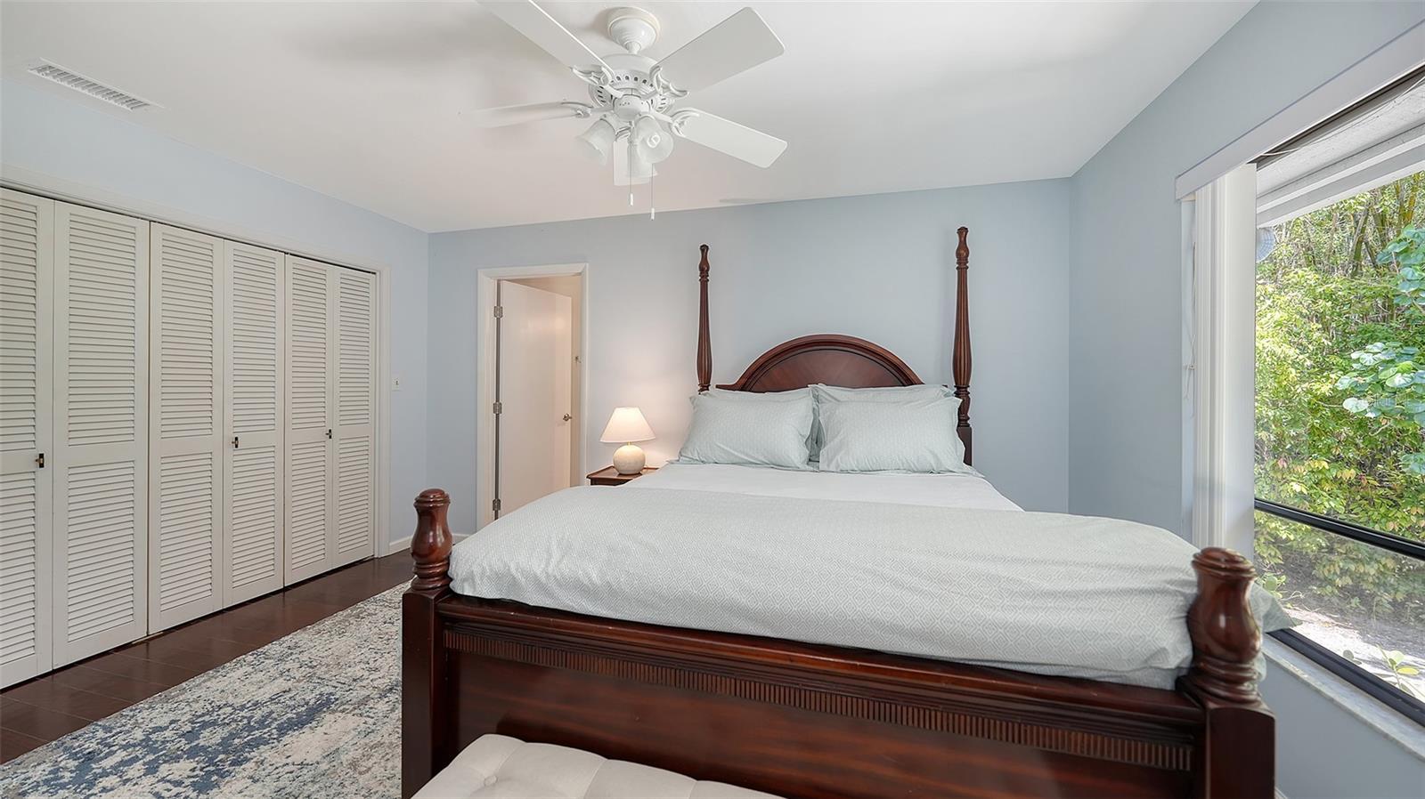 Image 37 of 46 For 5324 Siesta Court