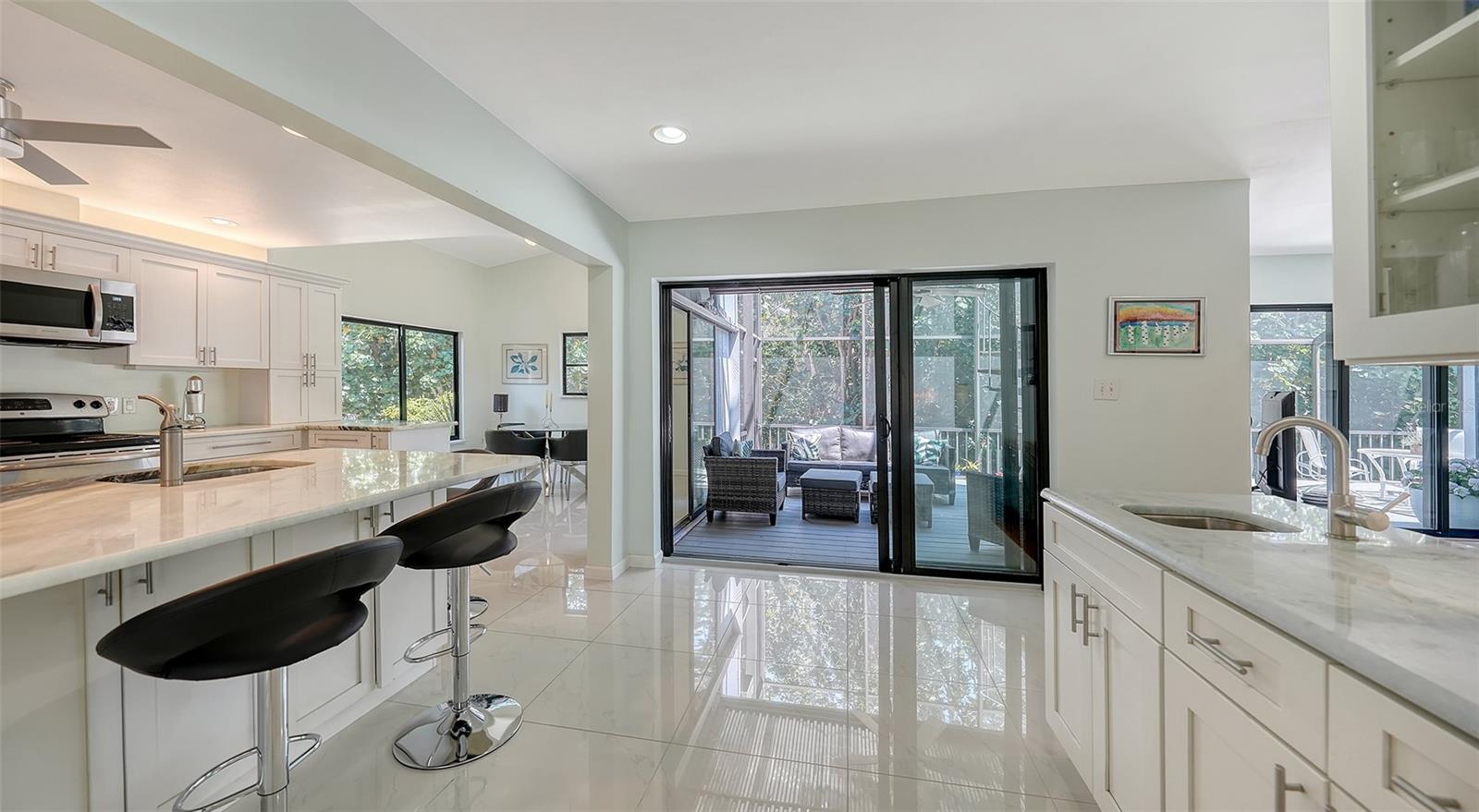 Image 8 of 46 For 5324 Siesta Court