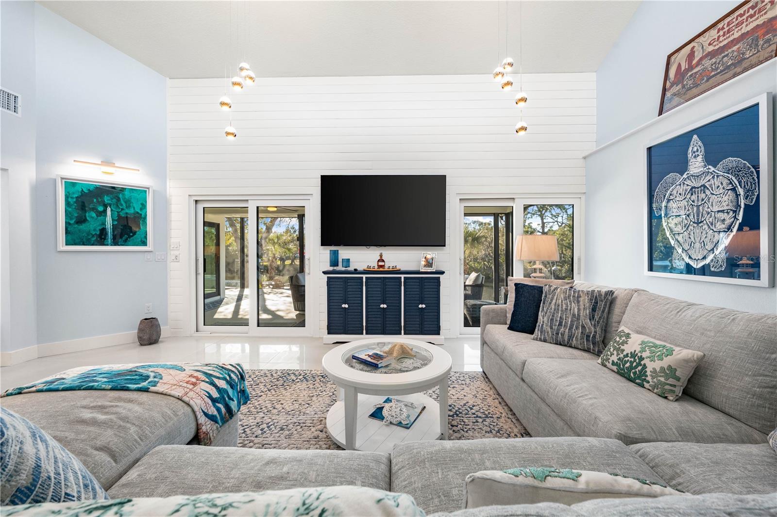 Image 13 of 84 For 2500 Monterey Street