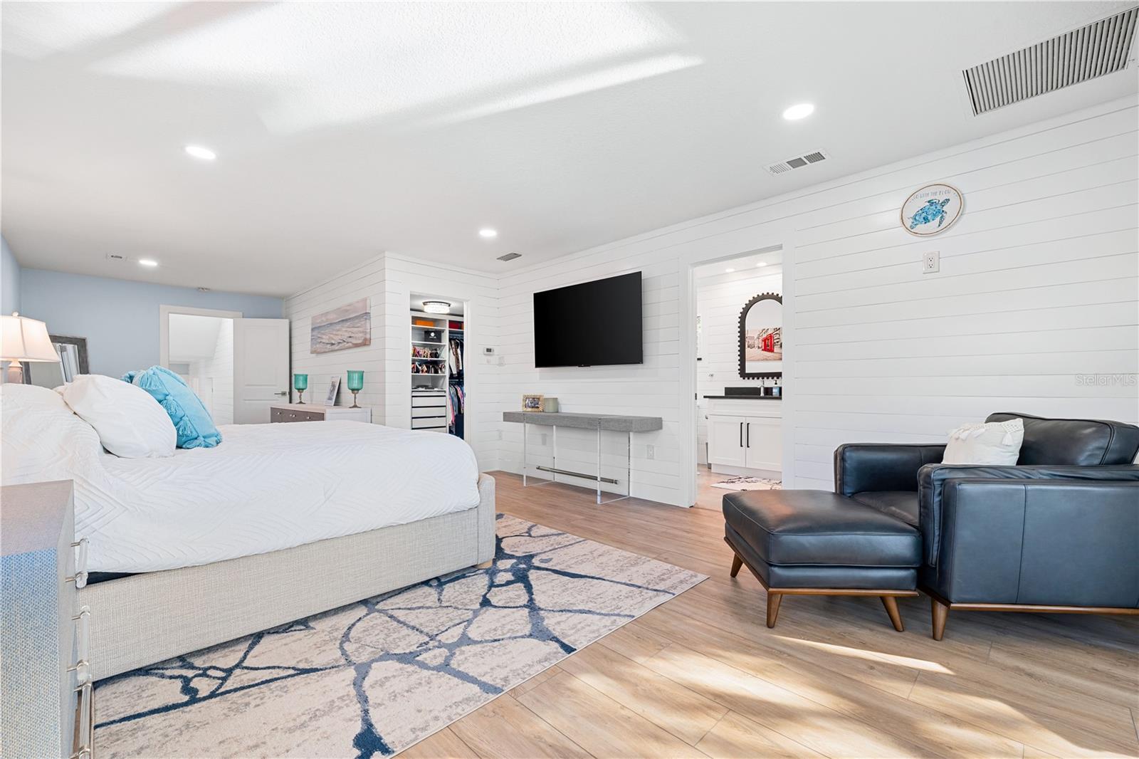 Image 29 of 84 For 2500 Monterey Street