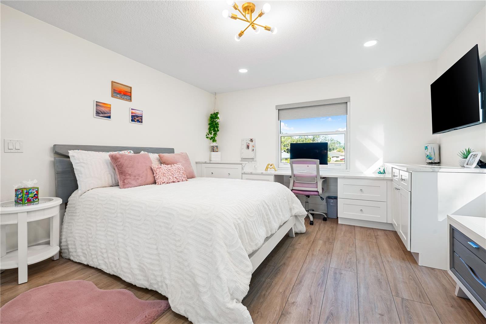 Image 37 of 84 For 2500 Monterey Street