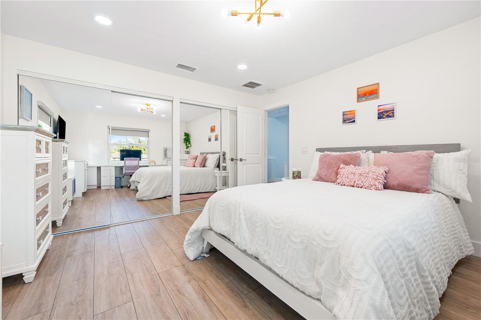 Image 38 of 84 For 2500 Monterey Street