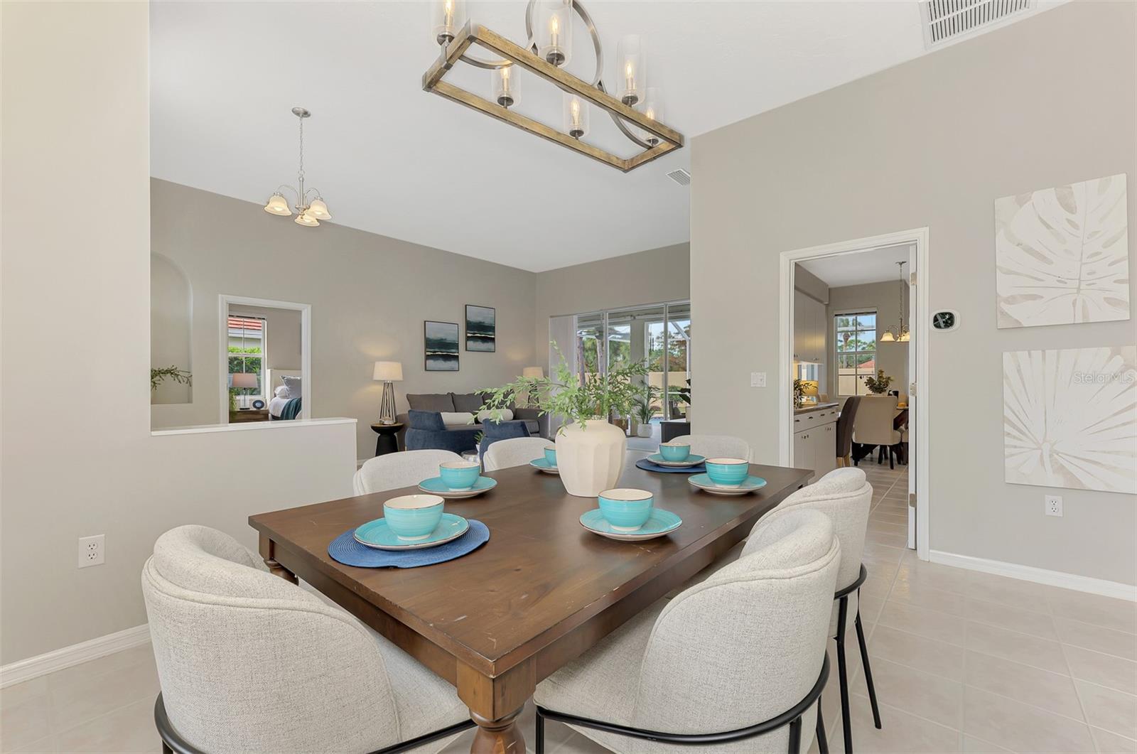 Image 14 of 79 For 8528 Great Meadow Drive