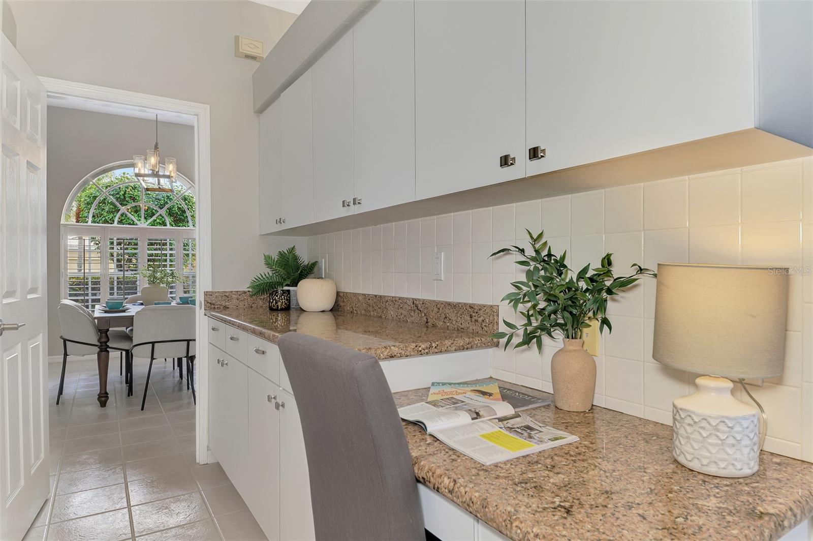 Image 16 of 79 For 8528 Great Meadow Drive