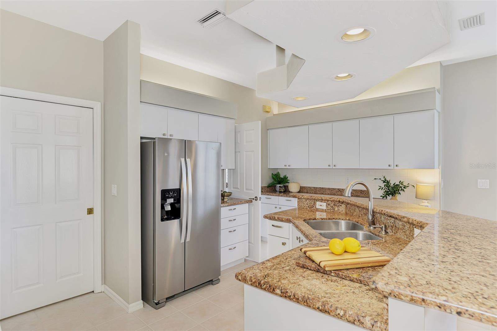 Image 20 of 79 For 8528 Great Meadow Drive