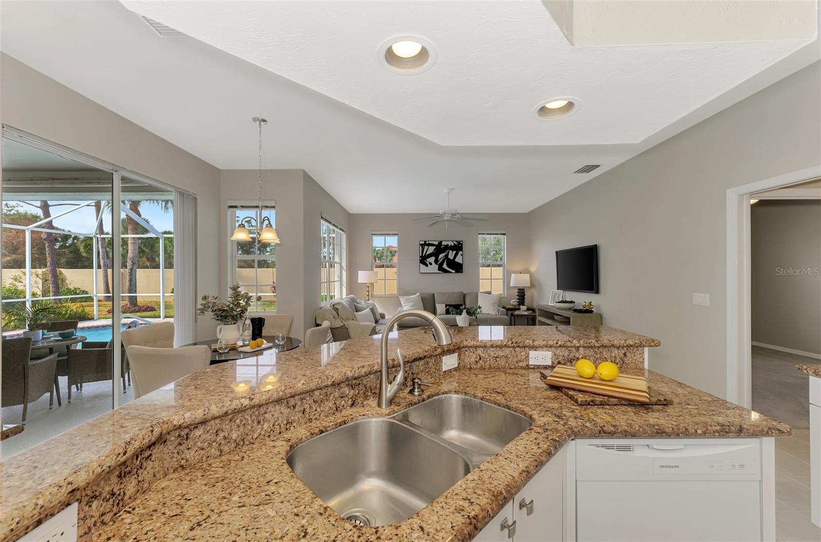 Image 21 of 79 For 8528 Great Meadow Drive