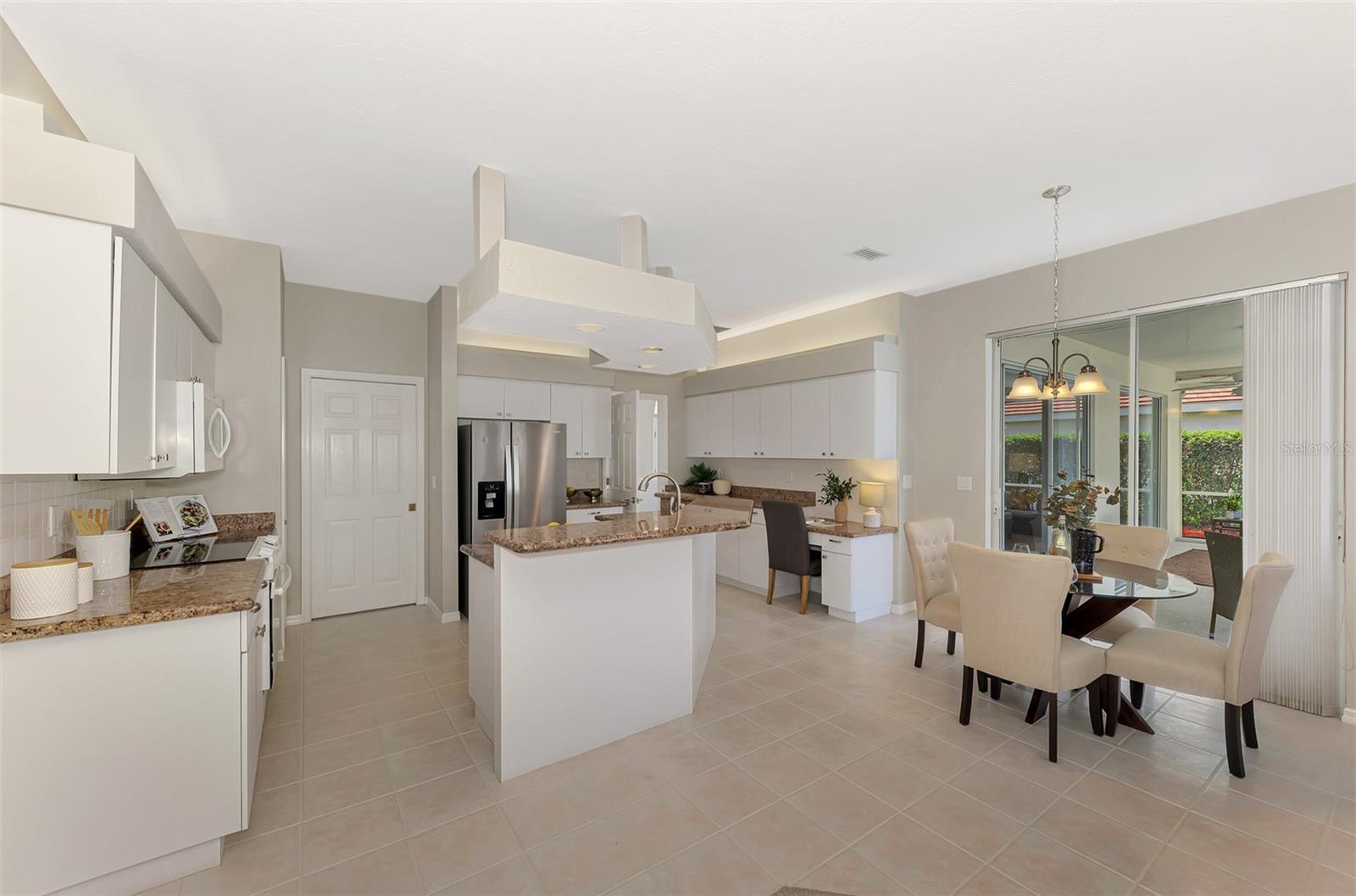 Image 22 of 79 For 8528 Great Meadow Drive