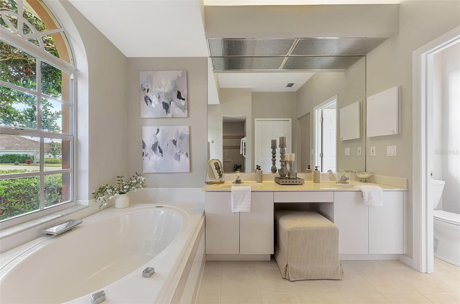 Image 38 of 79 For 8528 Great Meadow Drive