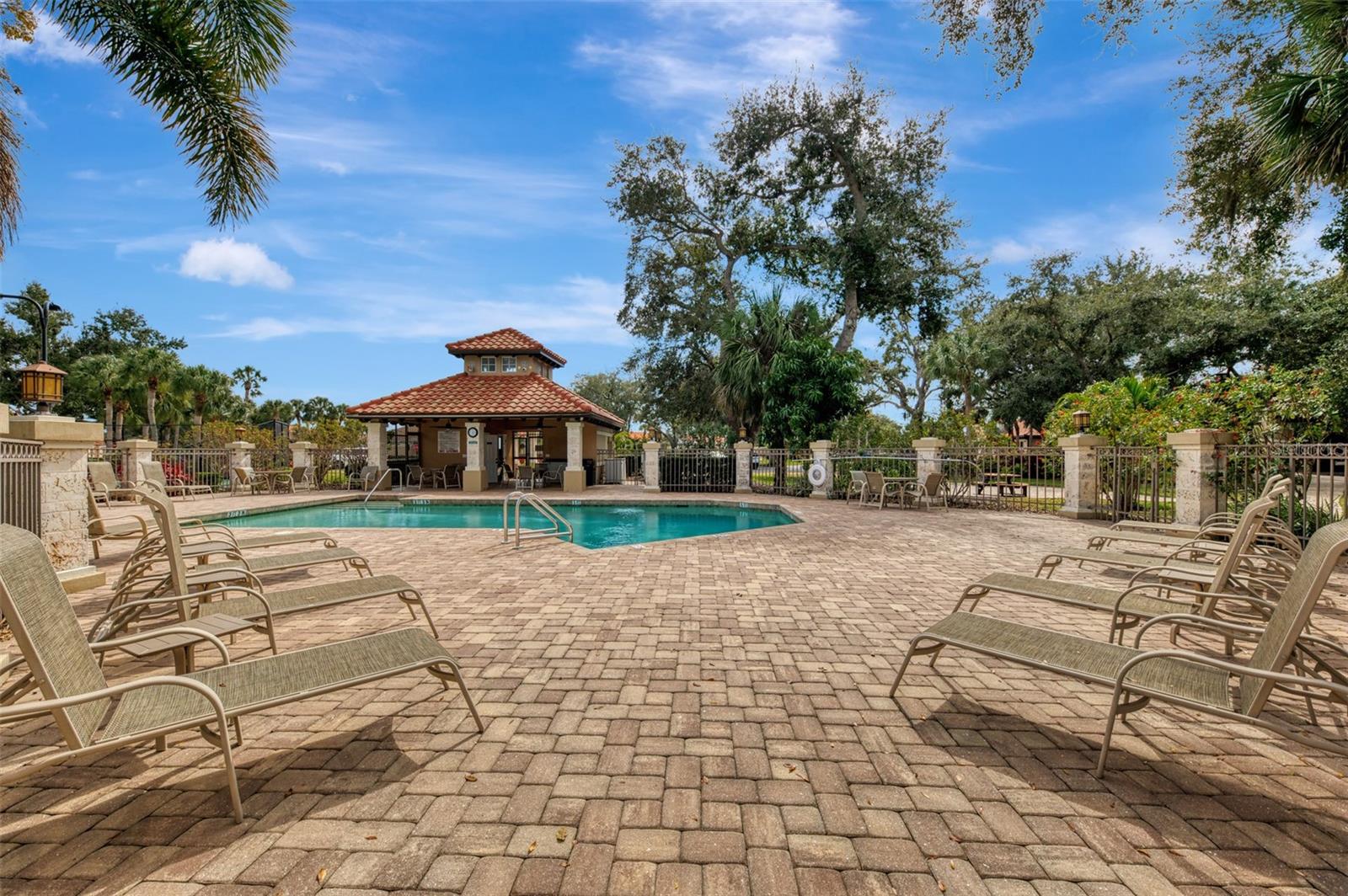 Image 75 of 79 For 8528 Great Meadow Drive