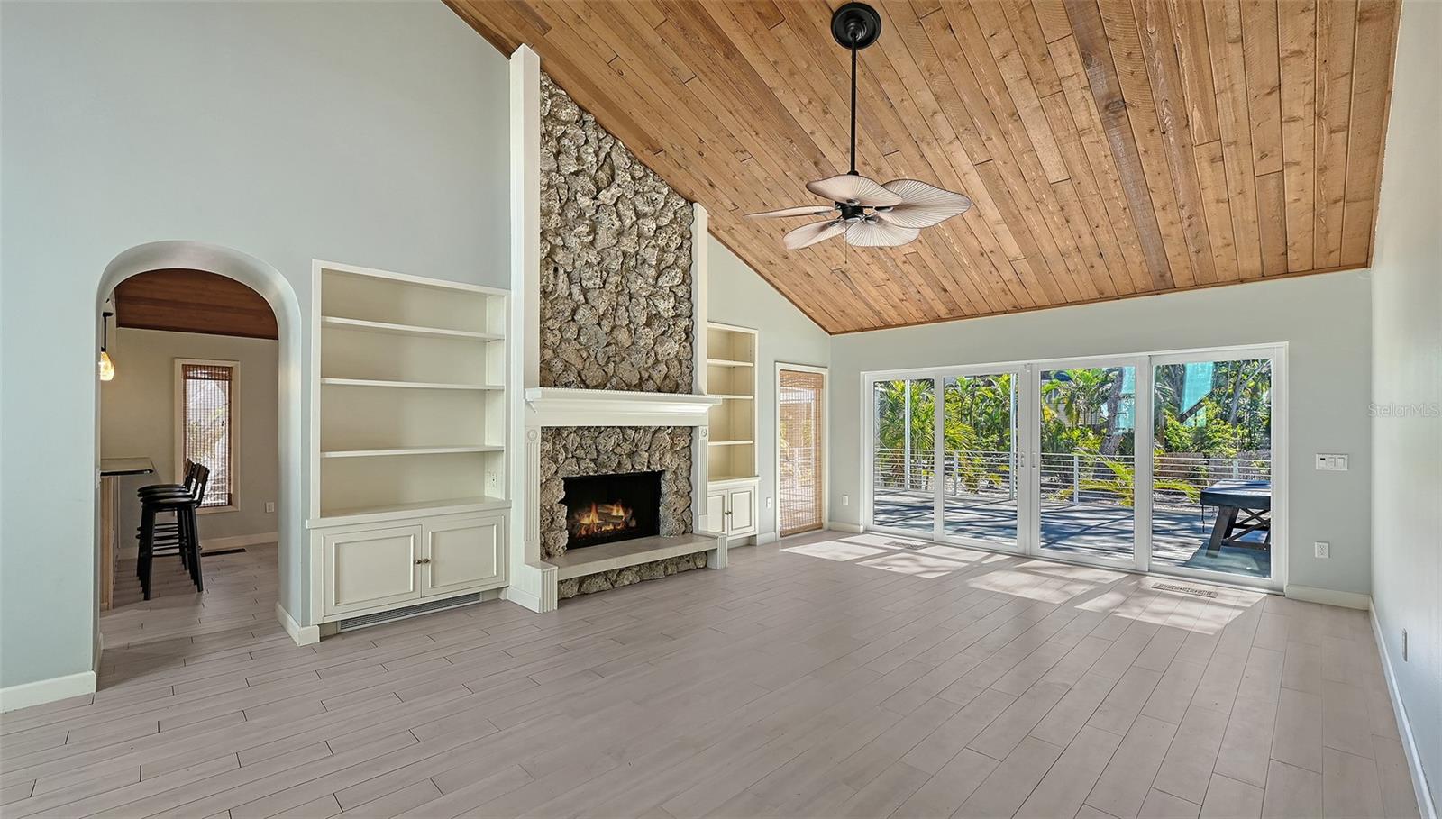 Image 15 of 90 For 5310 Hidden Harbor Road