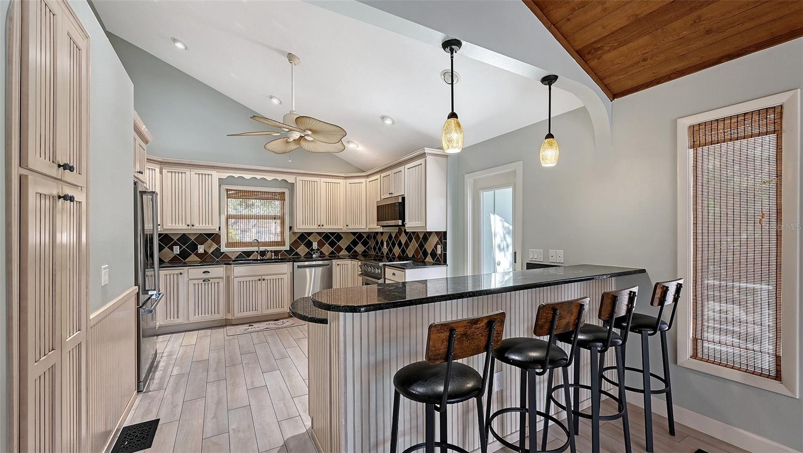 Image 18 of 90 For 5310 Hidden Harbor Road