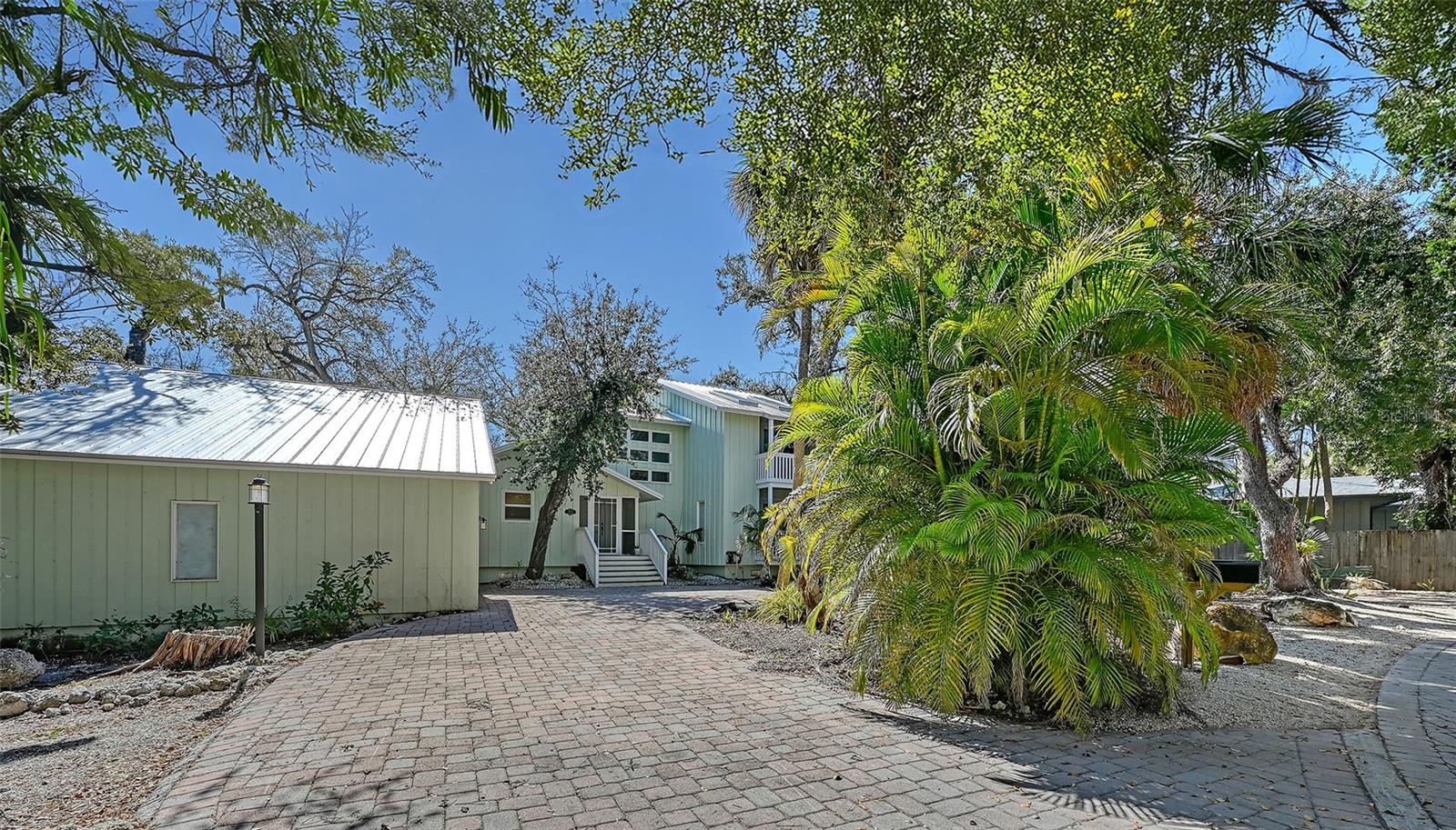 Image 6 of 90 For 5310 Hidden Harbor Road