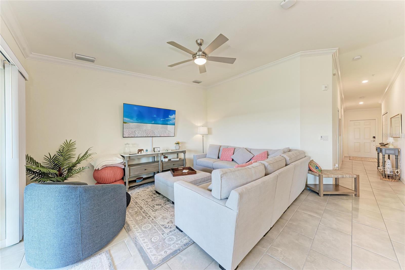 Image 15 of 52 For 5684 Palmer Circle 204