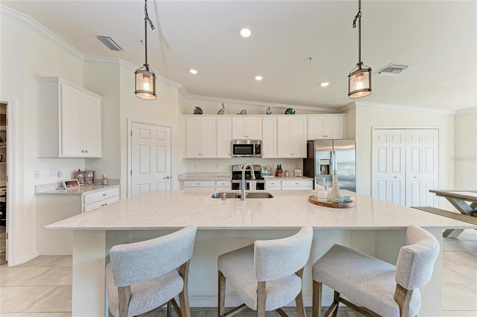 Image 18 of 52 For 5684 Palmer Circle 204