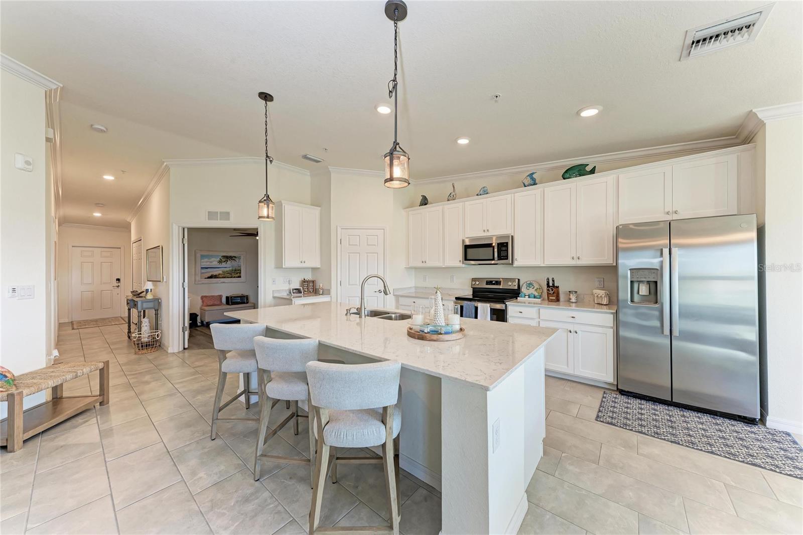 Image 19 of 52 For 5684 Palmer Circle 204