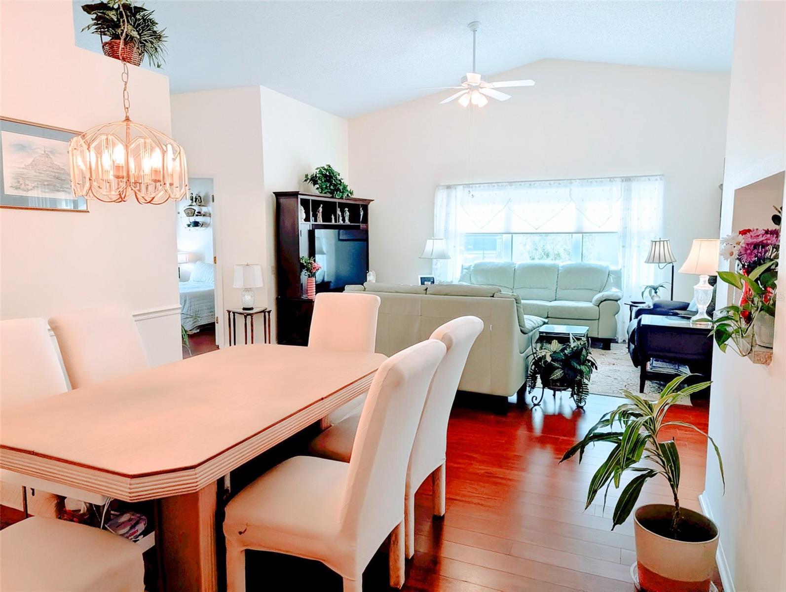 Image 13 of 44 For 4812 Limetree Lane