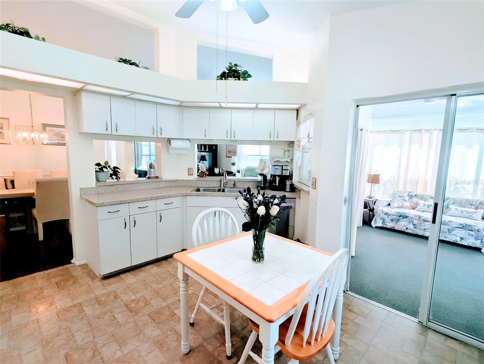 Image 14 of 44 For 4812 Limetree Lane