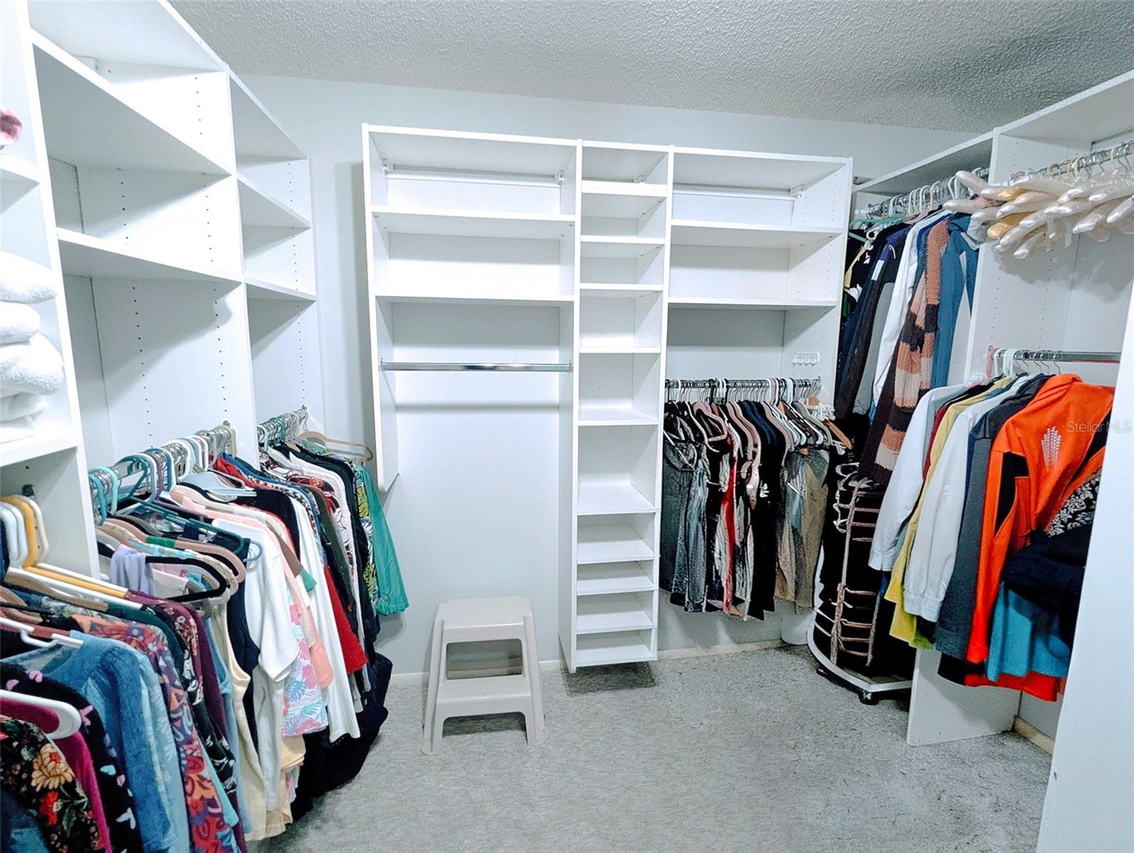 Image 22 of 44 For 4812 Limetree Lane