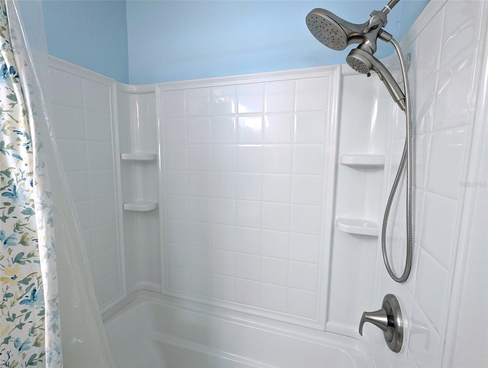 Image 30 of 44 For 4812 Limetree Lane