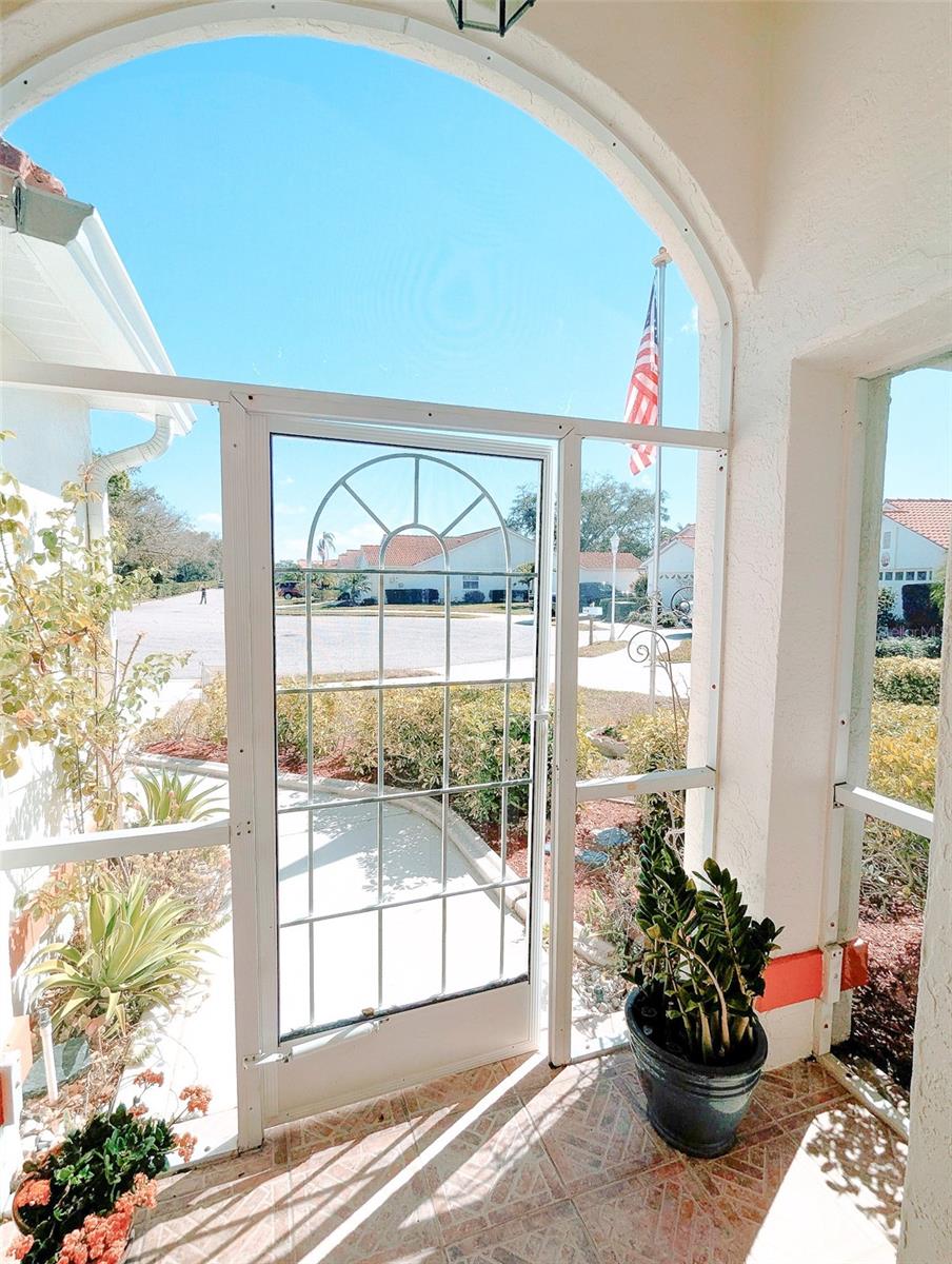 Image 6 of 44 For 4812 Limetree Lane