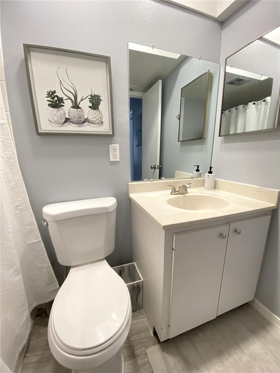 Image 18 of 25 For 6306 7th Avenue W