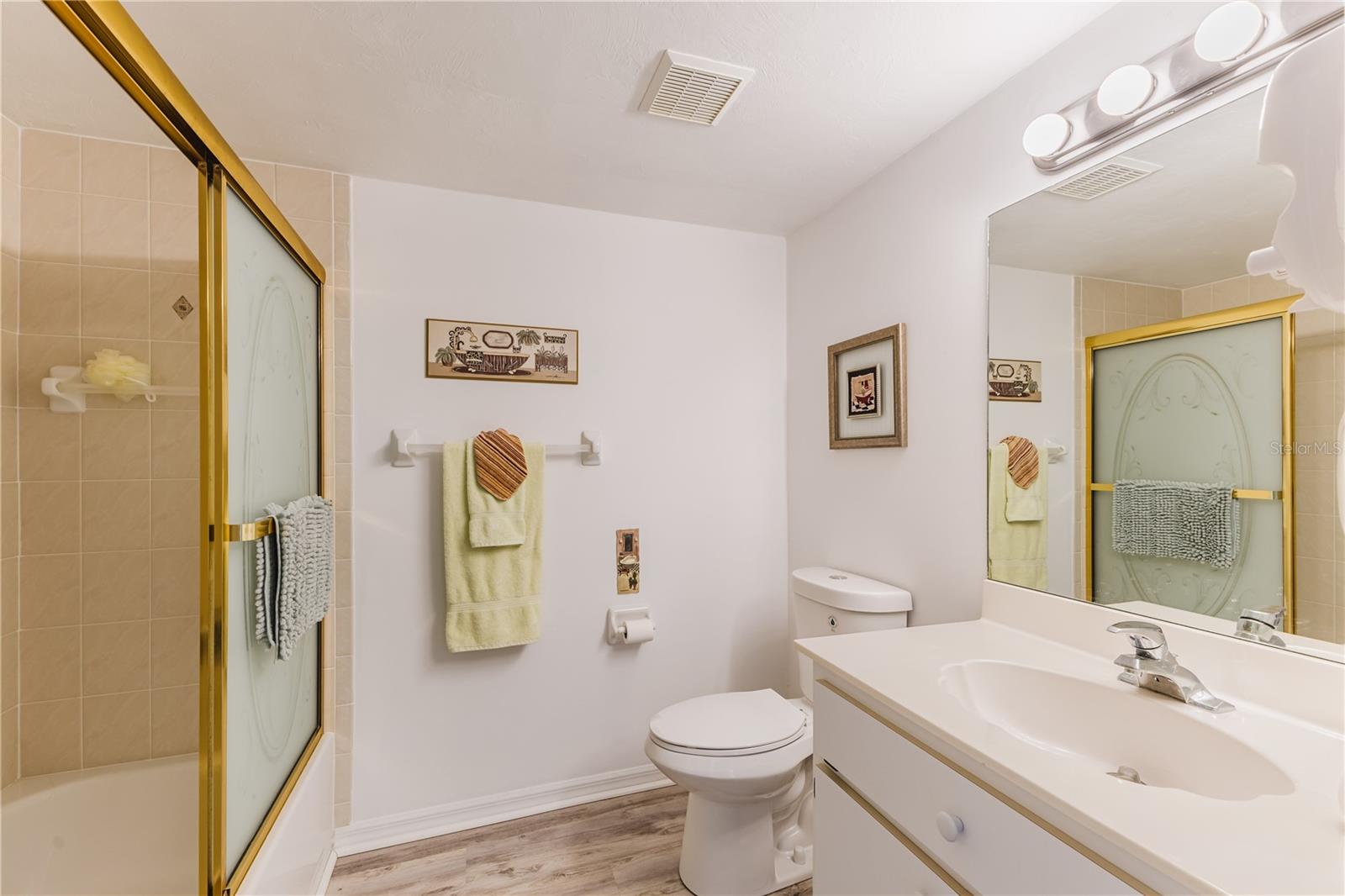 Image 21 of 33 For 11644 Egret Circle 1002