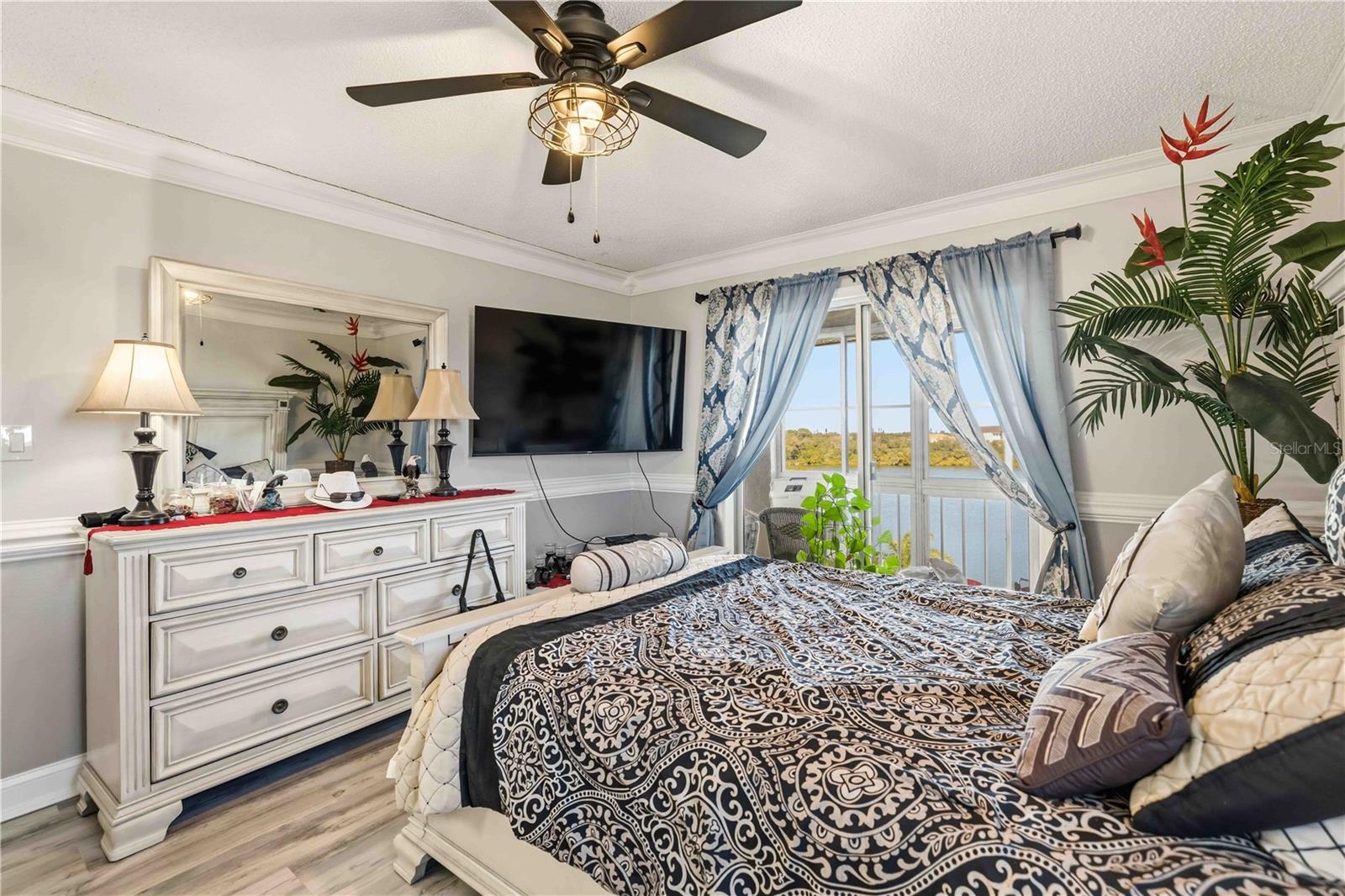 Image 21 of 38 For 3983 Lake Bayshore Drive F-508