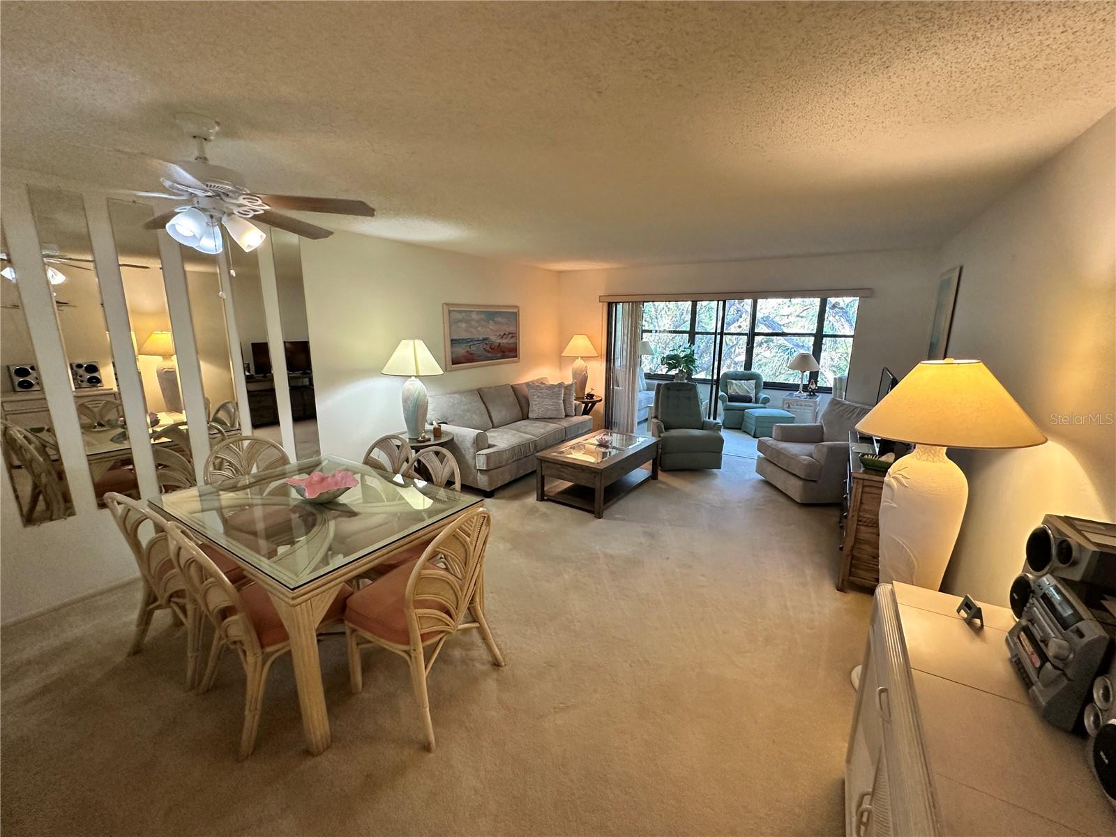 Image 11 of 33 For 346 Springdale Drive W 346