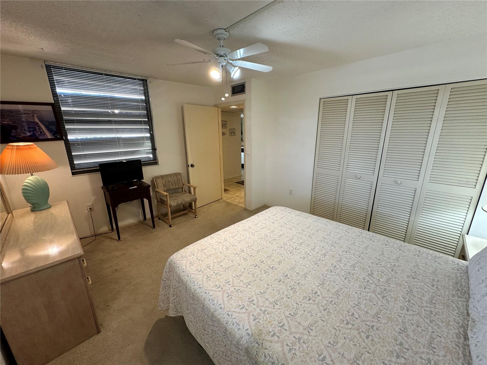 Image 25 of 33 For 346 Springdale Drive W 346