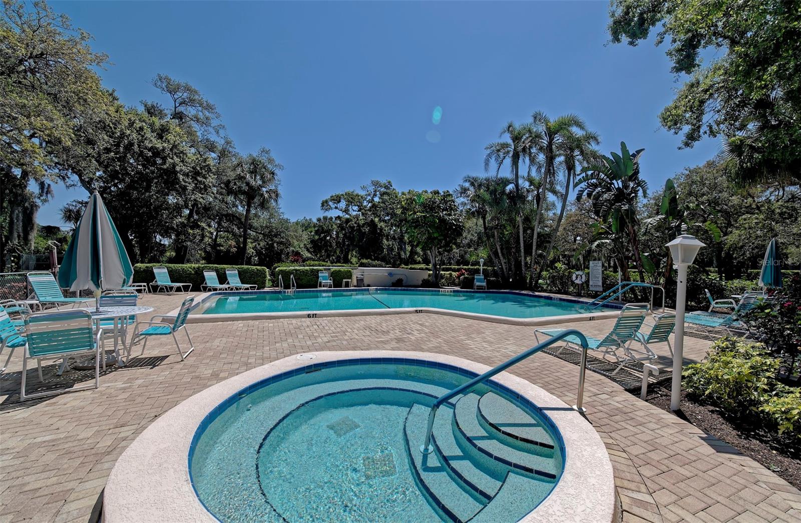 Image 30 of 33 For 346 Springdale Drive W 346