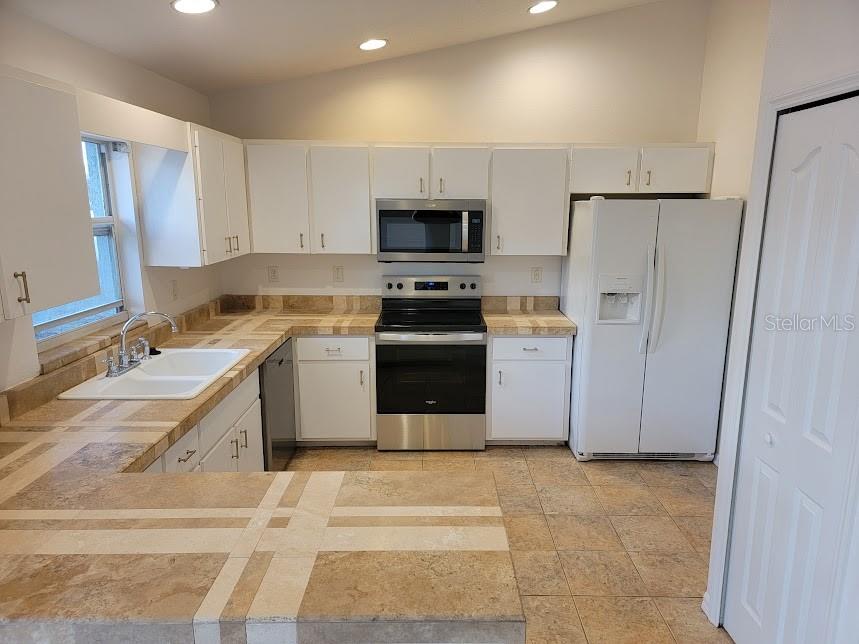 Image 7 of 28 For 2725 Feiffer Circle