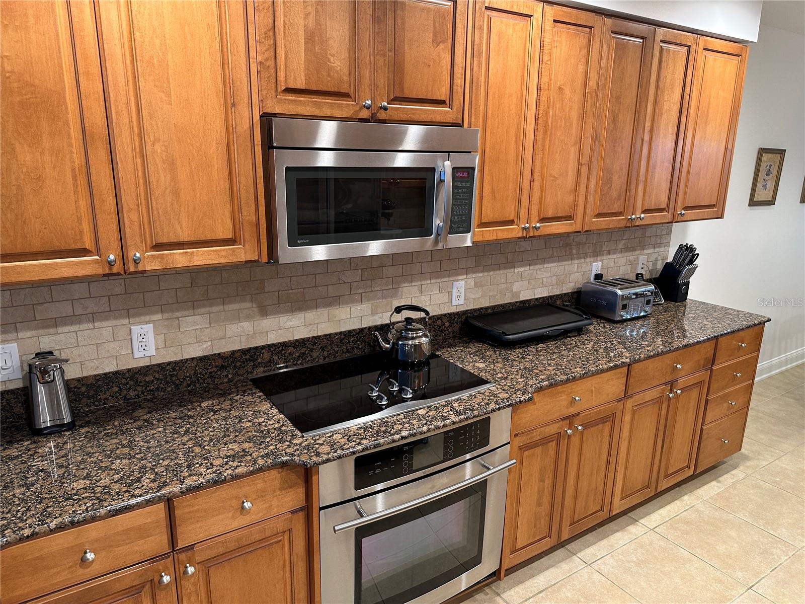 Image 4 of 28 For 615 Riviera Dunes Way 406