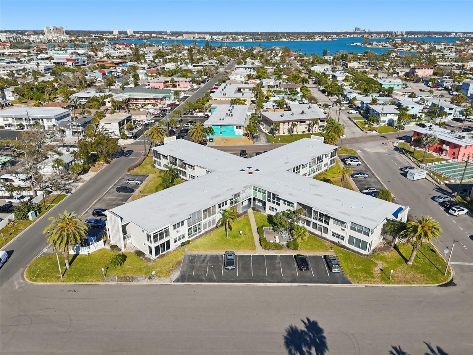 Image 26 of 30 For 7050 Sunset Way 21