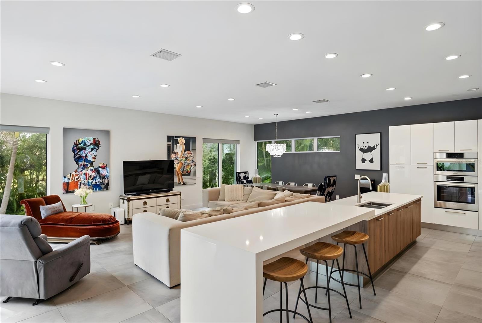 Image 15 of 57 For 1732 Shoreland Drive