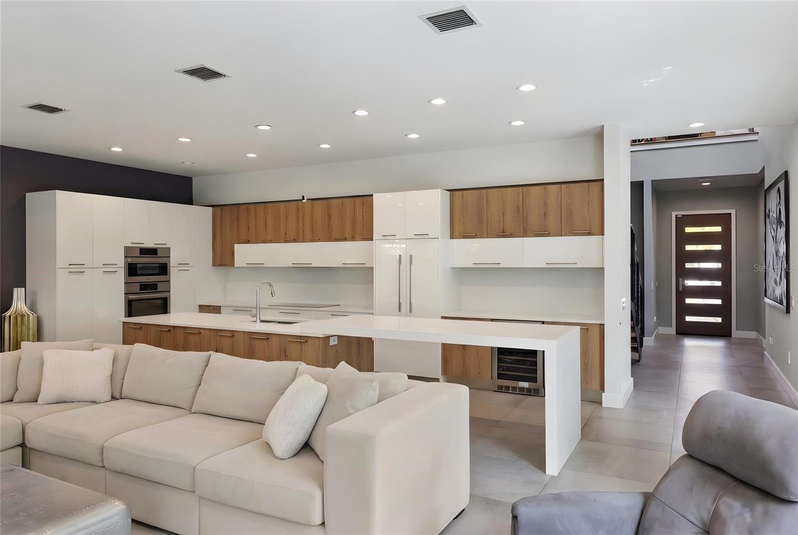 Image 16 of 57 For 1732 Shoreland Drive