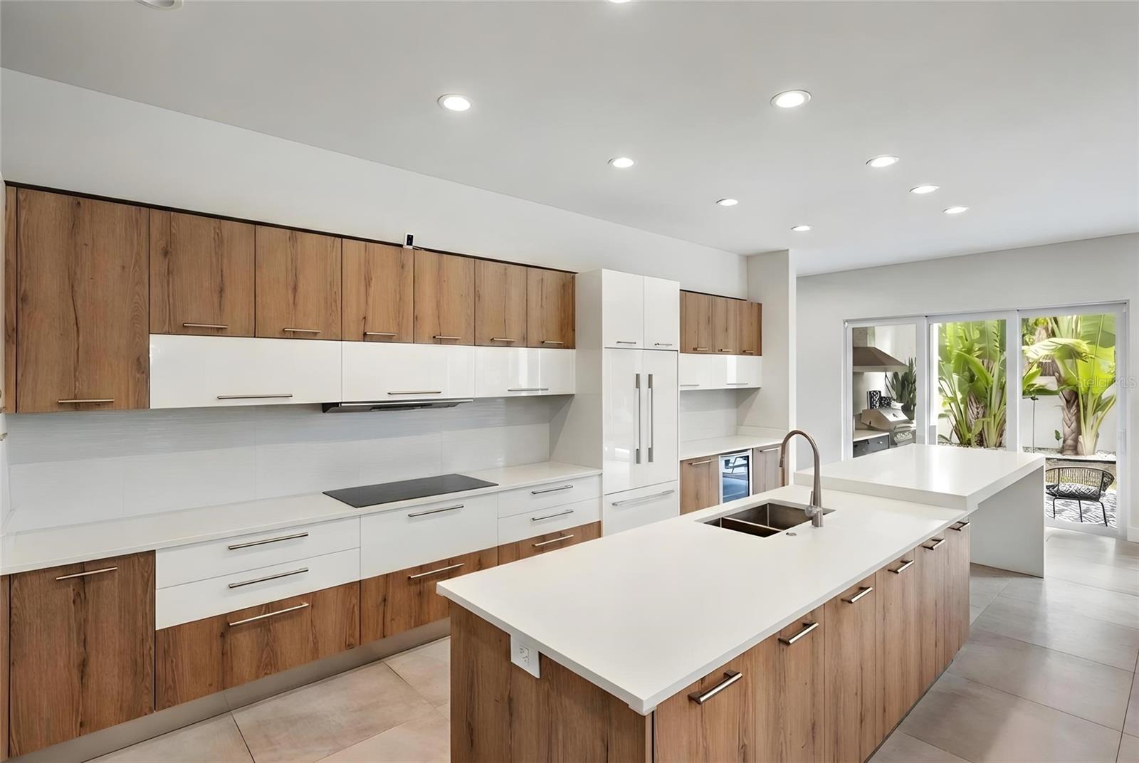 Image 17 of 57 For 1732 Shoreland Drive