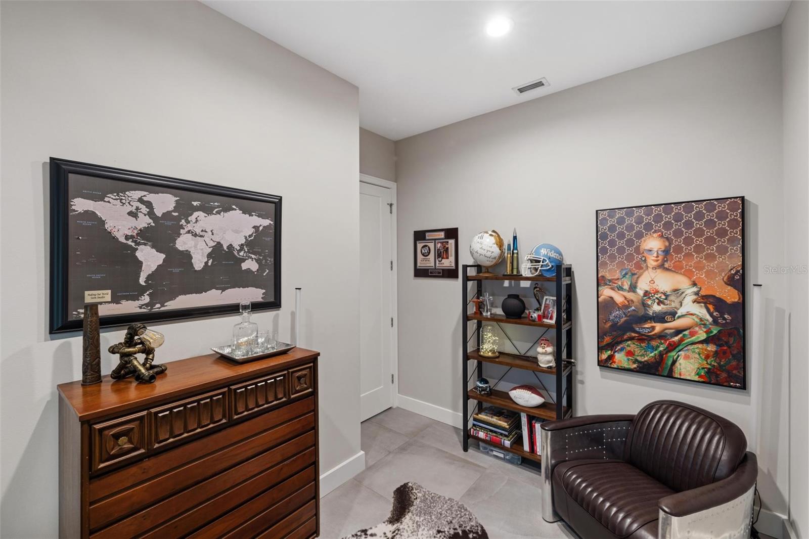 Image 29 of 57 For 1732 Shoreland Drive