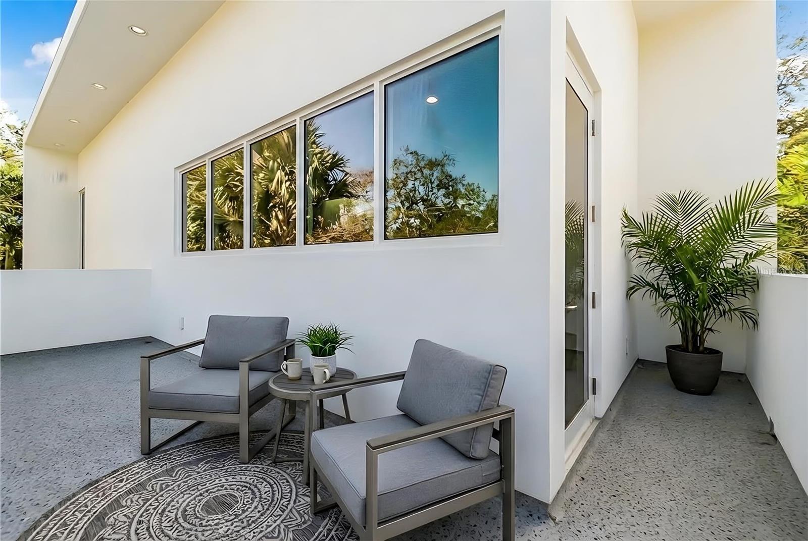 Image 41 of 57 For 1732 Shoreland Drive