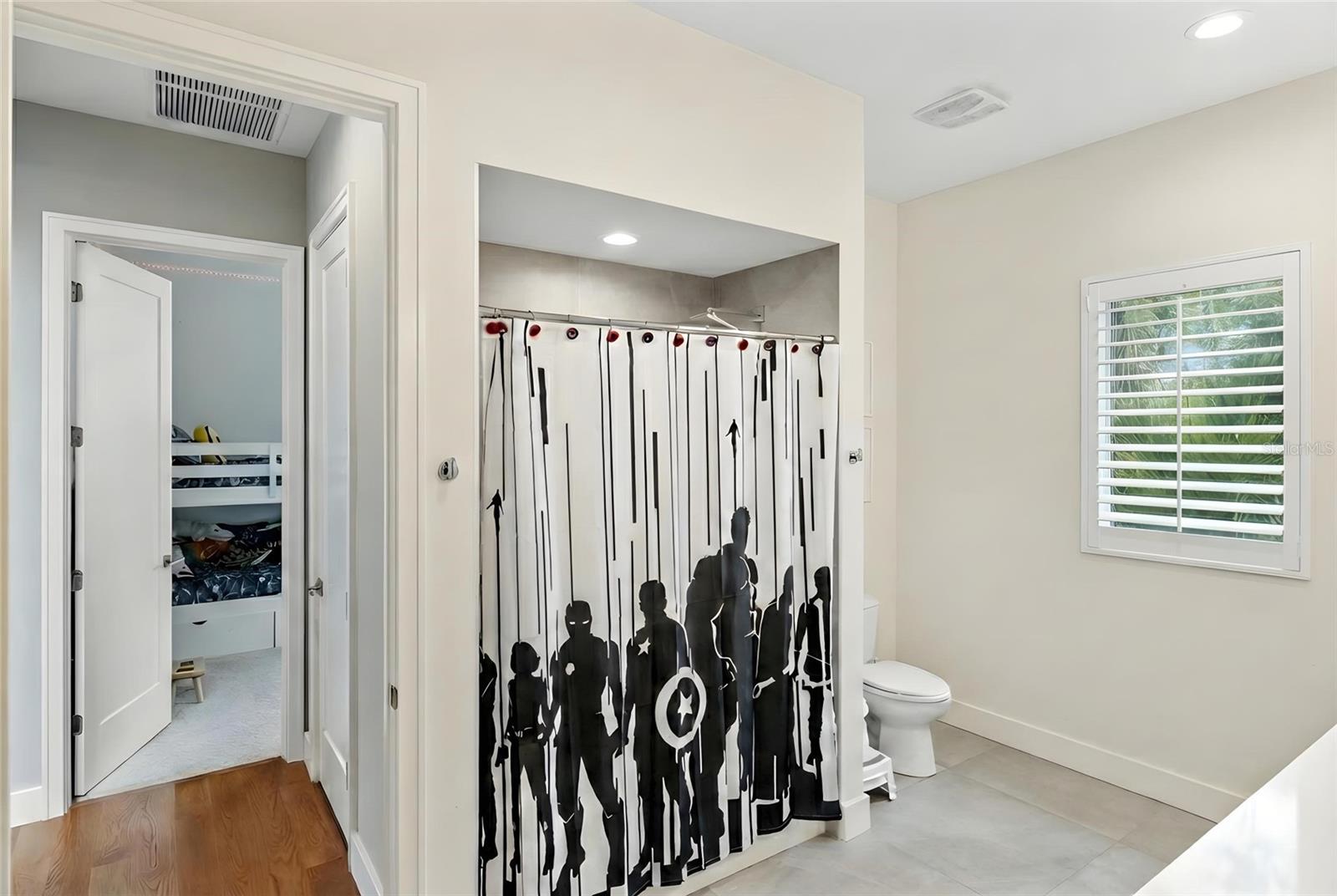 Image 44 of 57 For 1732 Shoreland Drive